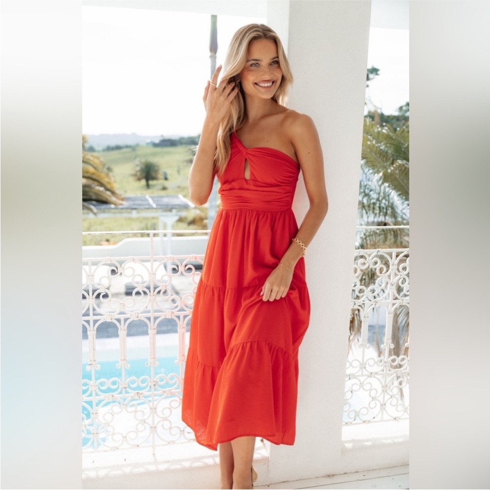 Petal & Pup Vinny One Shoulder Maxi Dress Large B1208